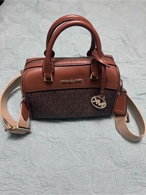Michael Kors Mini Boston Bag